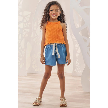 Conjunto de Top Naranja con Shorts de Jean