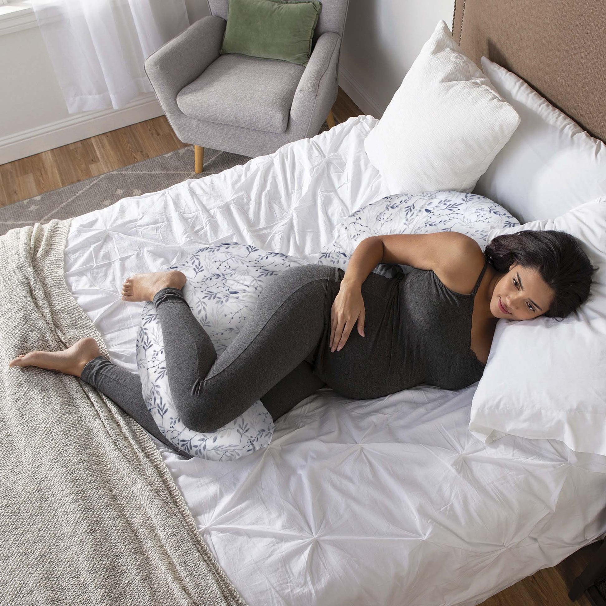 Almohadas para el embarazo que pueden ayudarnos (y mucho) a